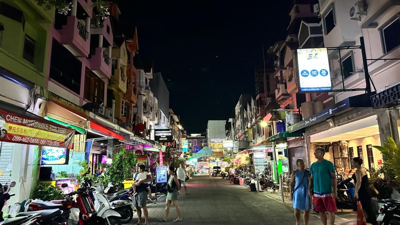 Relax Guest House Patong Экстерьер фото