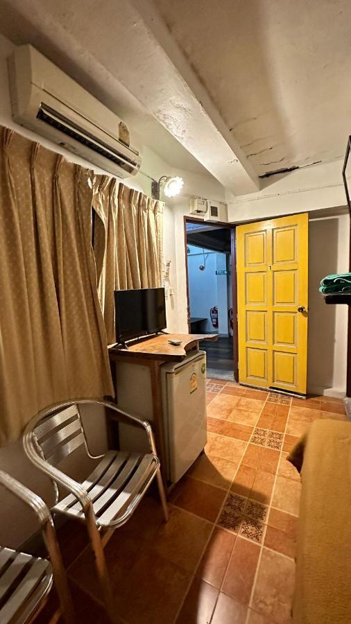 Relax Guest House Patong Экстерьер фото